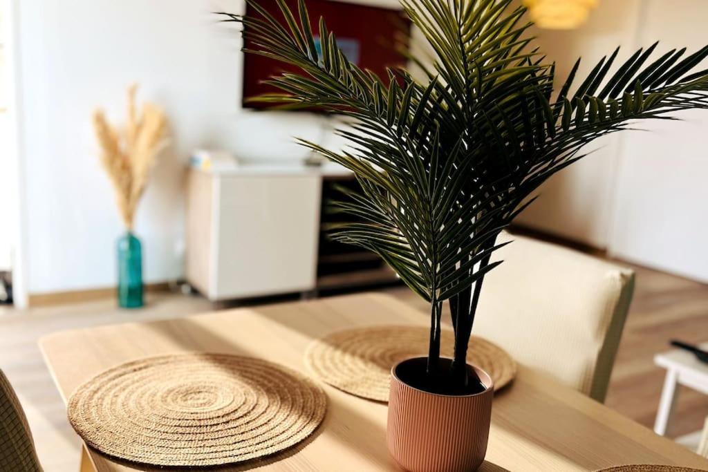 Penthouse De Standing: Vue Paris- 10min De L'aeroport - Parking Gratuit *