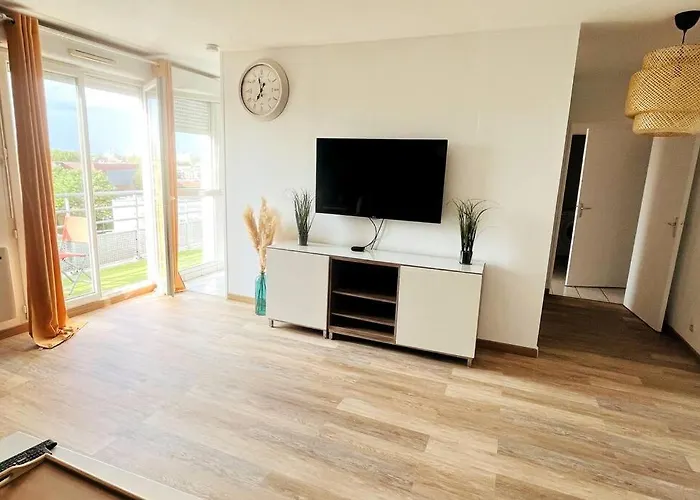 Penthouse De Standing: Vue Paris- 10Min De L\'Aeroport Orly - Parking Gratuit