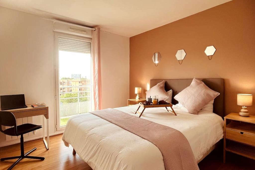 Apartment Penthouse De Standing: Vue Paris- 10min De L'aeroport - Parking Gratuit *