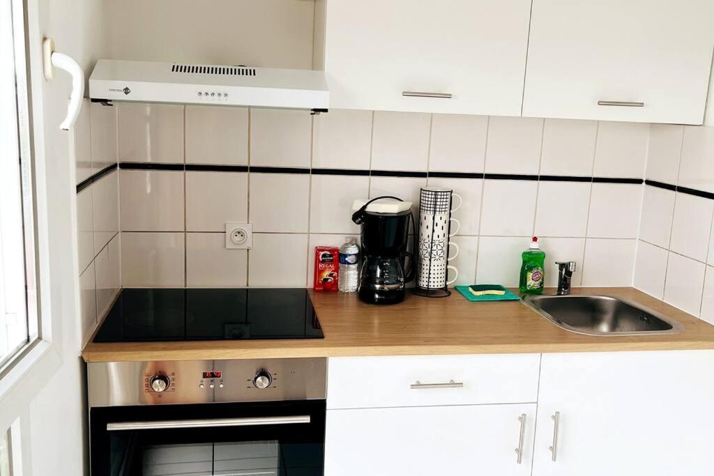 Apartment Penthouse De Standing: Vue Paris- 10min De L'aeroport - Parking Gratuit