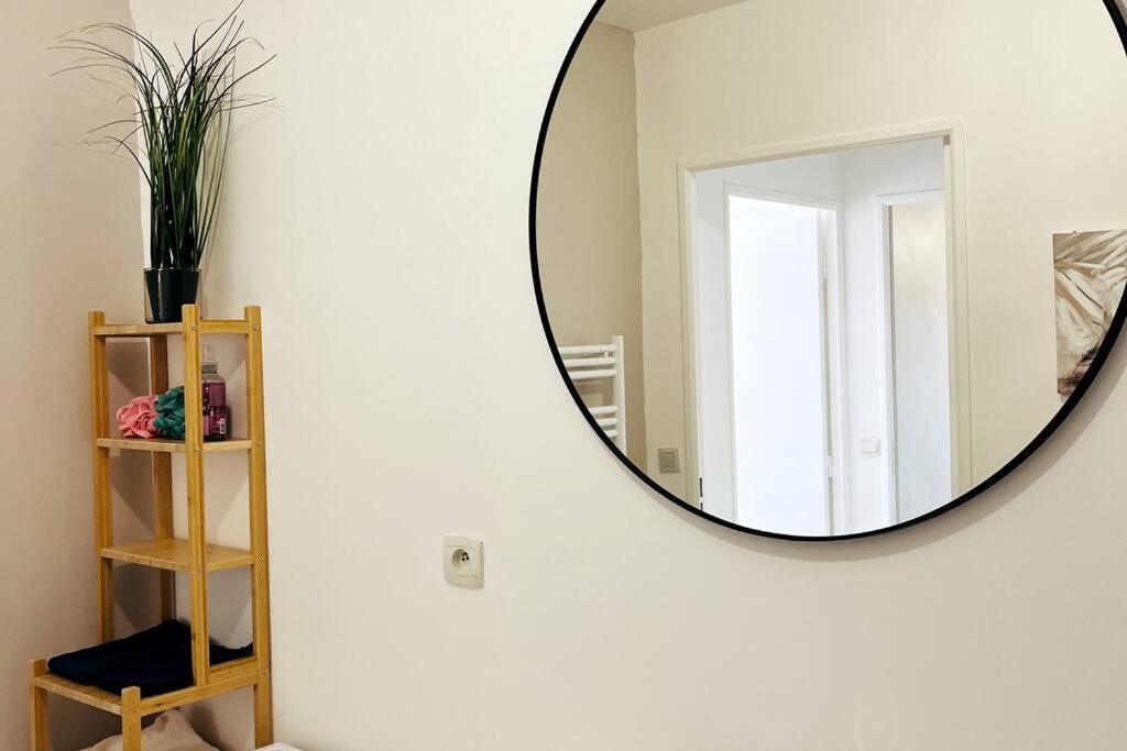 Penthouse De Standing: Vue Paris- 10min De L'aeroport - Parking Gratuit Apartment Orly